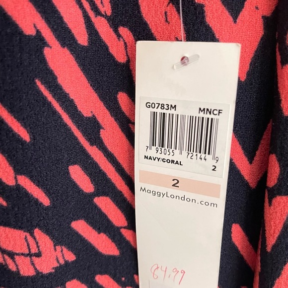Maggy London Tie Dye Print Crepe Midi Sheath Dress in Coral Navy Size 2 - Picture 5 of 7